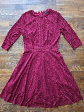Women's Lace Midi Dress in Deep Berry
